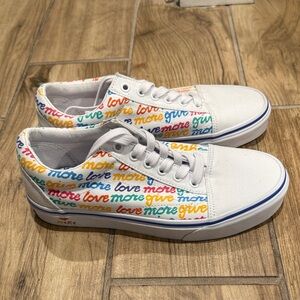 Vans Love More sneakers ladies size 6 - BRAND NEW